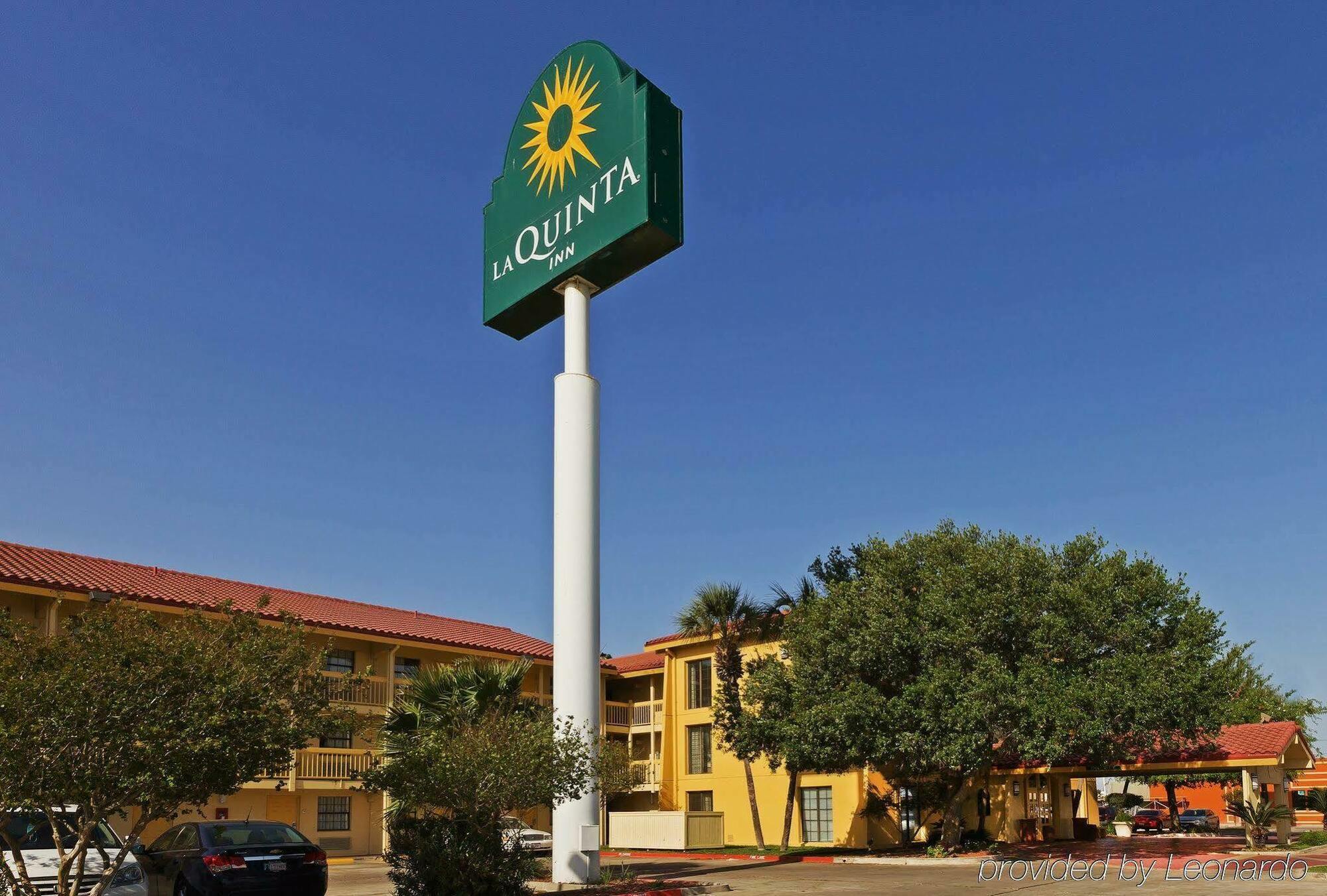 La Quinta Inn By Wyndham Corpus Christi South Exterior photo